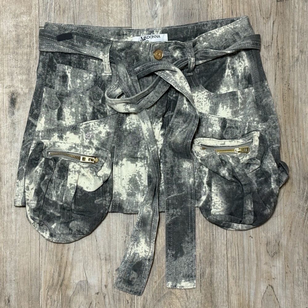 Madonna & Co Women's Denim Tie-Dye Cargo Style Belted Short Skirt, Size Medium